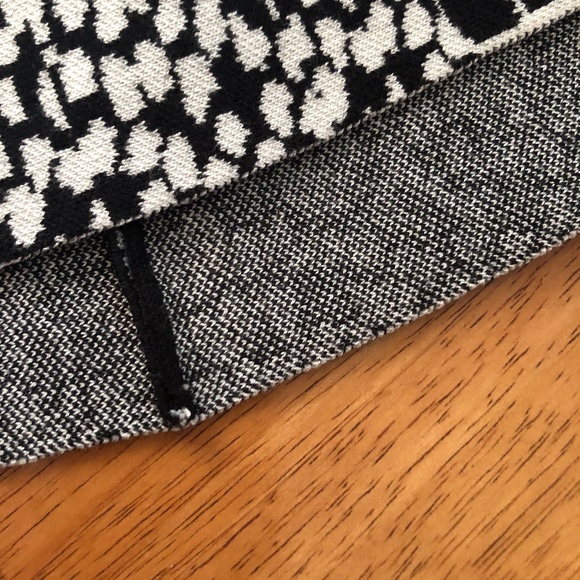 black and white stylish skirt - Picture 5 of 6